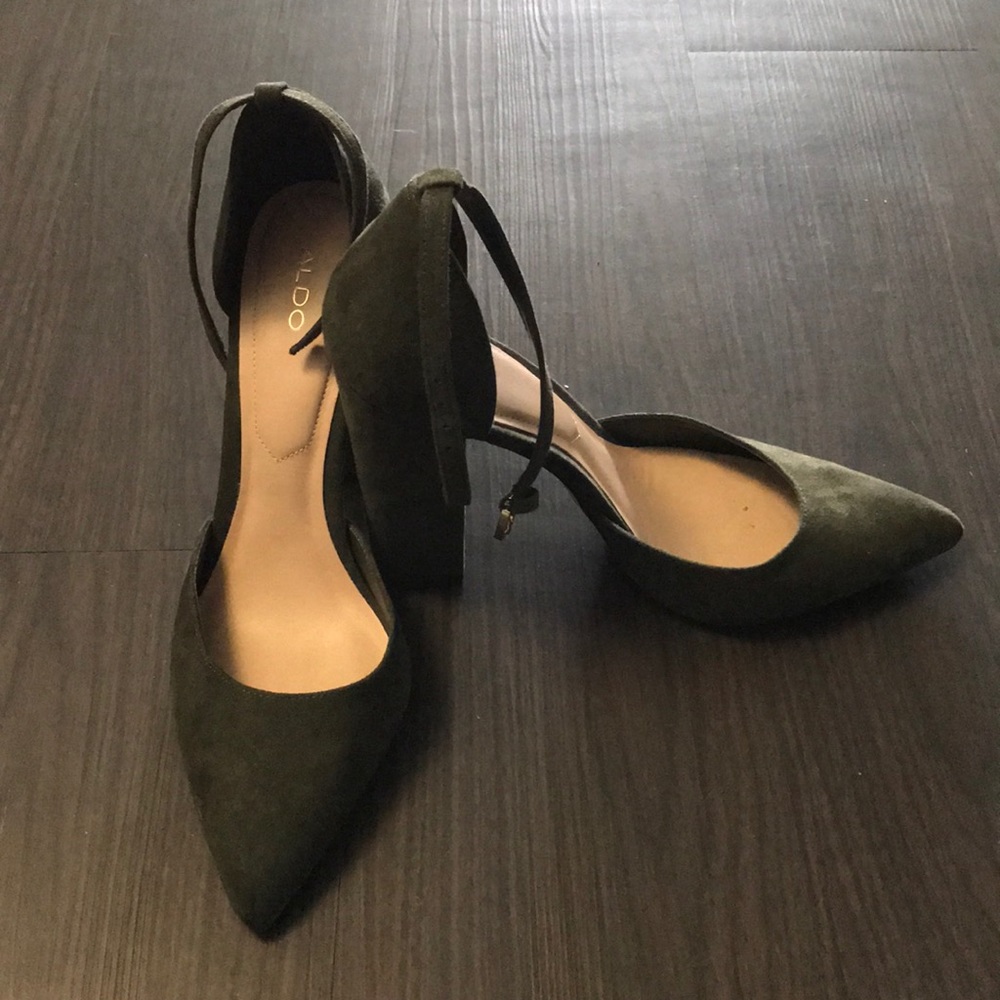 Suede forest green heels by Aldo